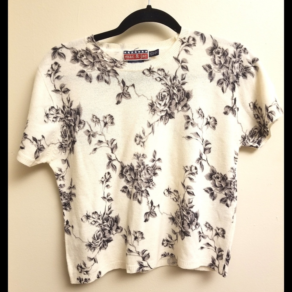 Mac and Jac Ivory/Gray Floral Short Slv Sweater MD